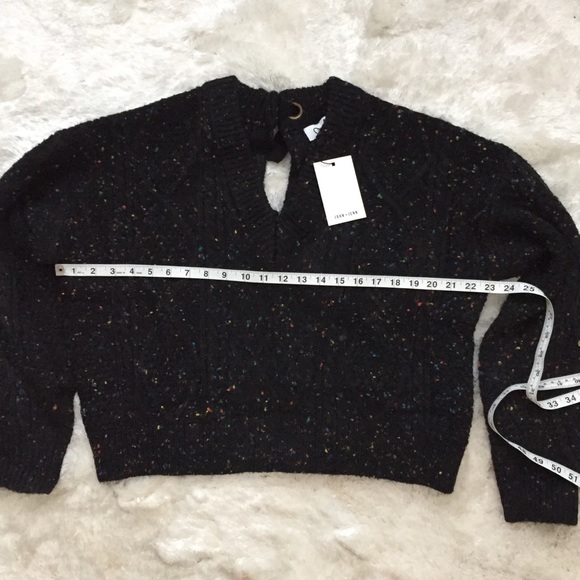 John +Jenn new sweater Sz M - Picture 8 of 15